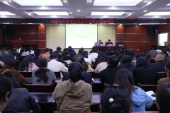 <b>崇阳县开展学校食物平安学问培训</b>